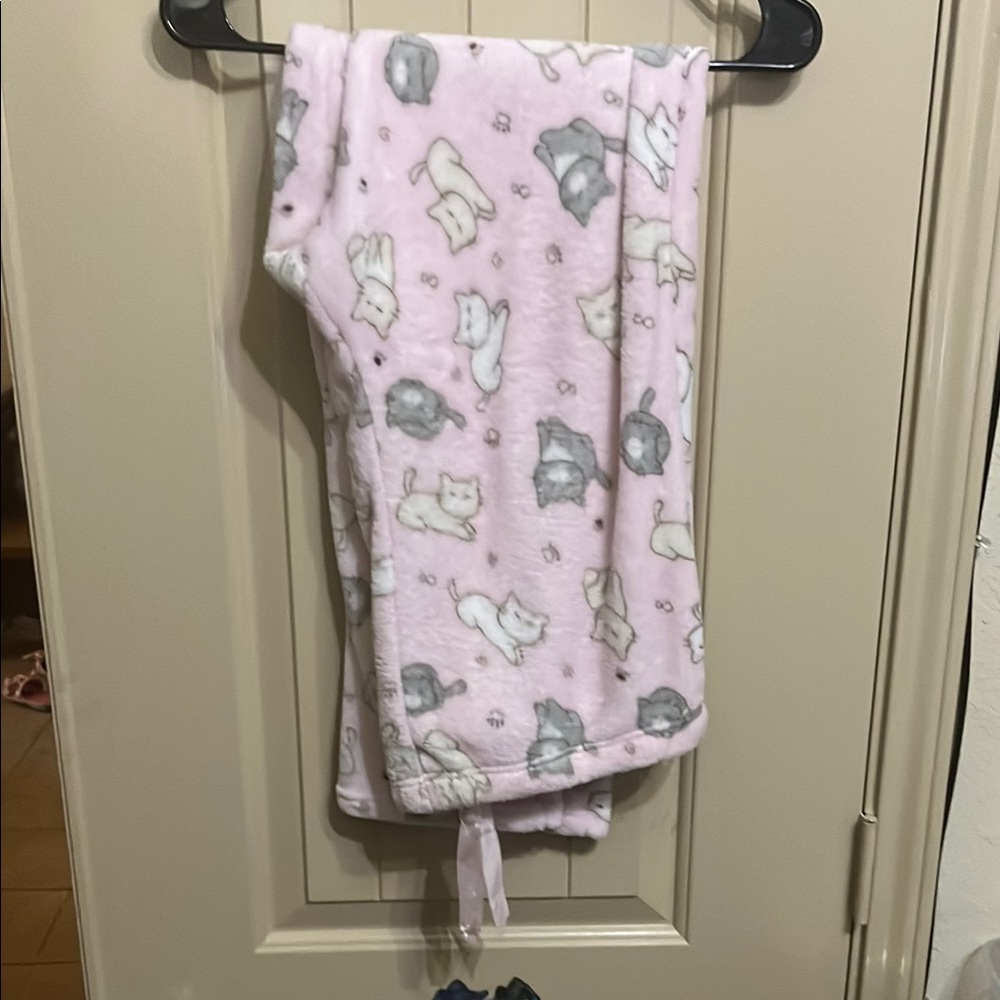 Pink Large Maternity White and Gray Kittens Cats Pajama Pants